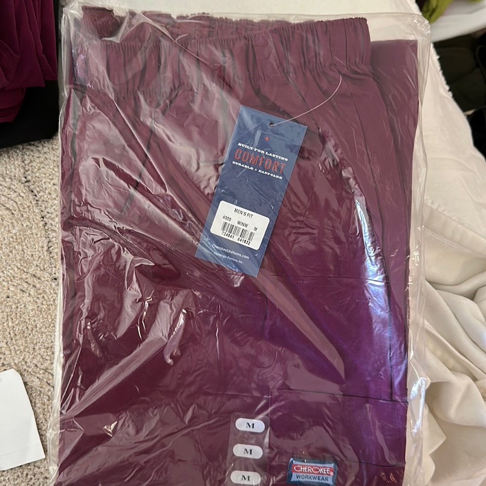 Men’s fit Size M Cherokee Scrubs